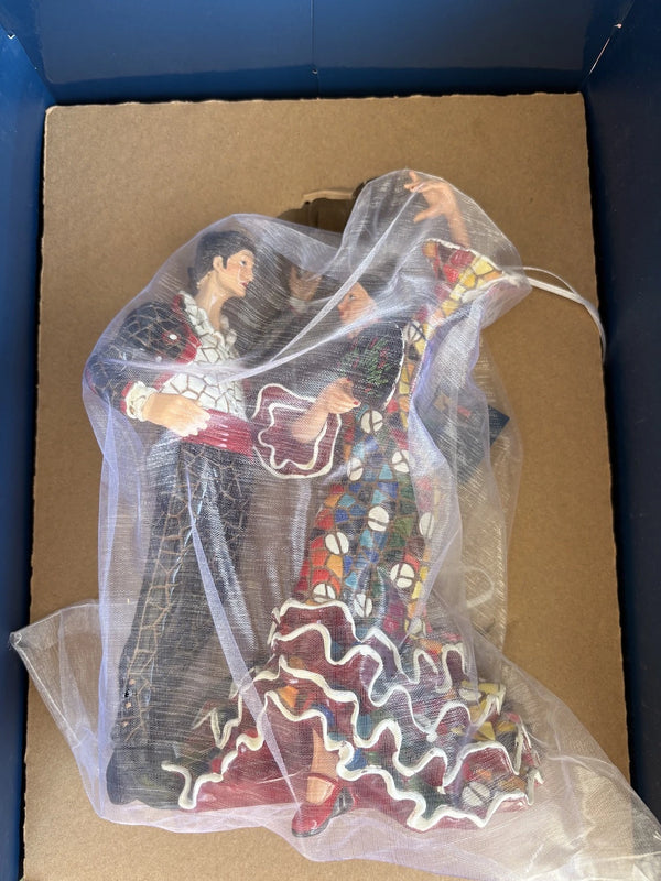 Classic A Couple Dancing Flamenco All measurements