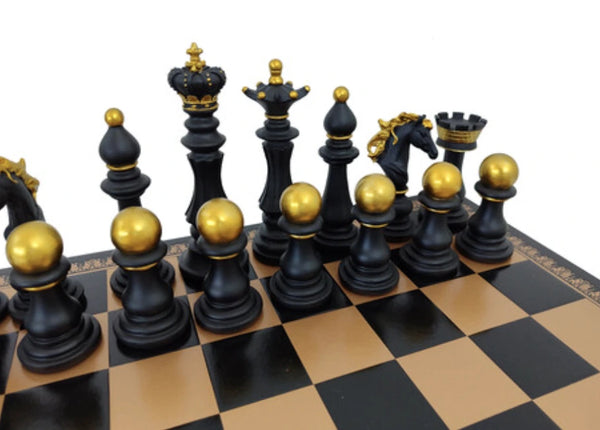 Baroque Set + Leatherette Chessboard Gold Black