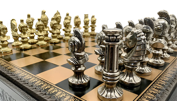 Roman Heads Set + Leatherette Chessboard Gold Black