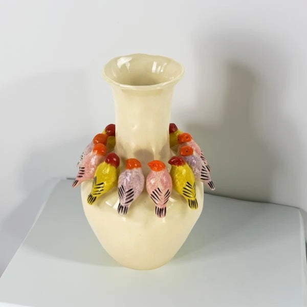 Vase with birds