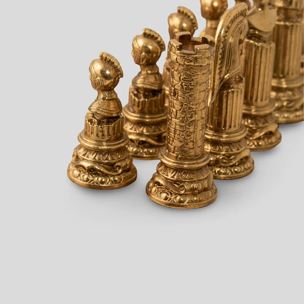 Roman Busts Set + Style Wooden and Metal Chessboard Box