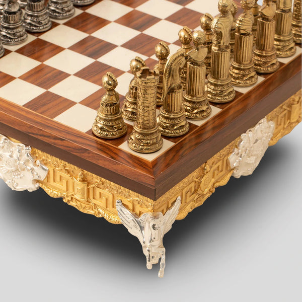 Roman Busts Set + Style Wooden and Metal Chessboard Box