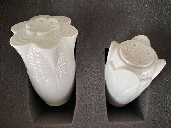 Salt & Pepper Shakers White