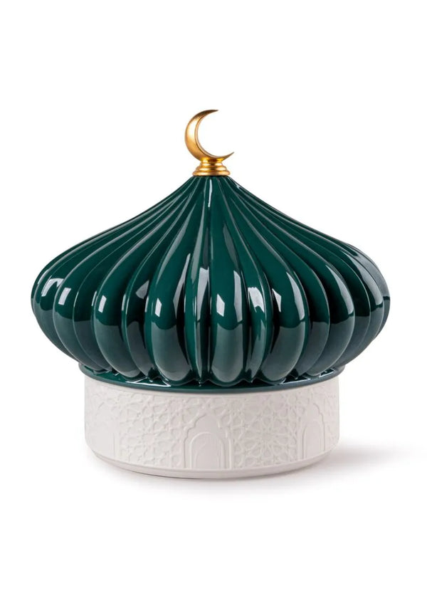 Majestic Nights box with plates