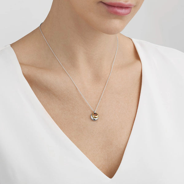CURVE Necklace with Pendant