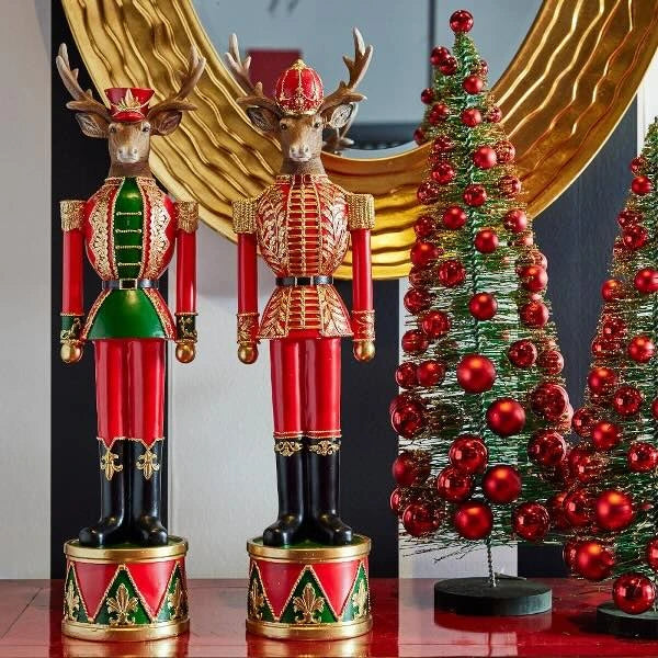 Elk standing Red Gold