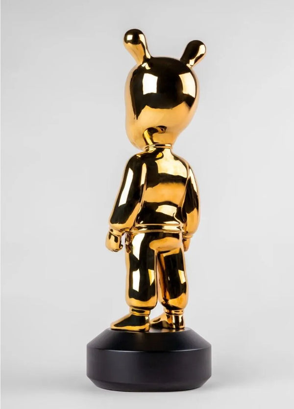 The golden Guest Big Sculpture
