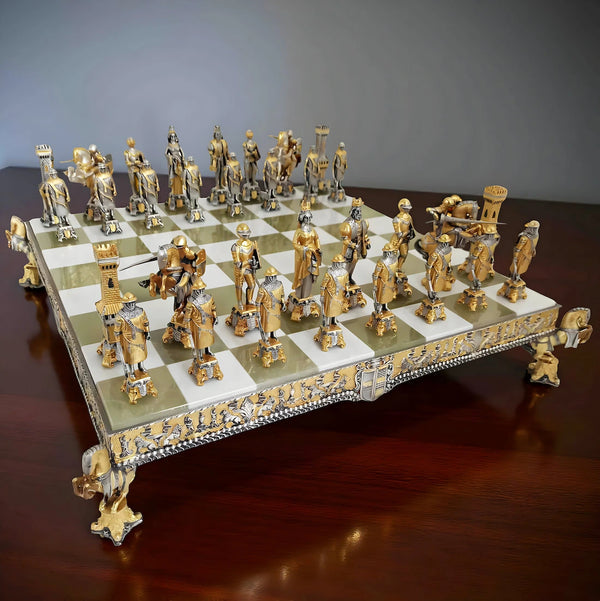 King Arthur and Queen Guinevere at Camelot Set