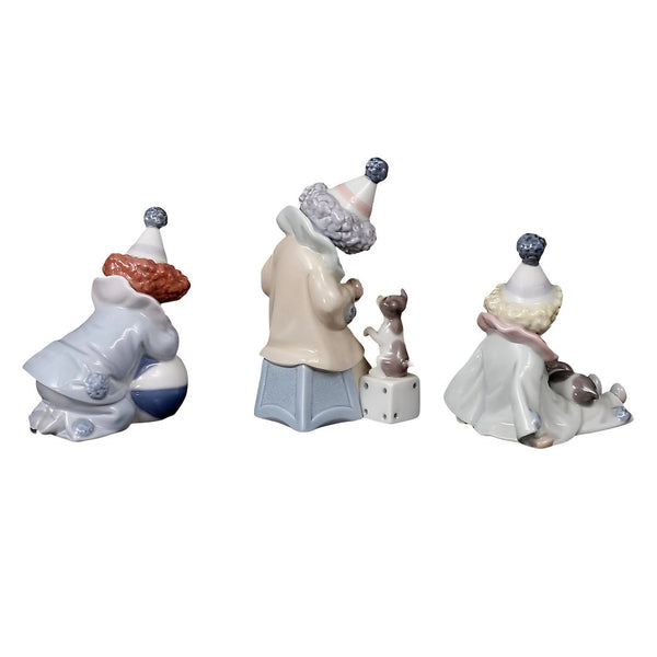 Set Pierrots with Puppy