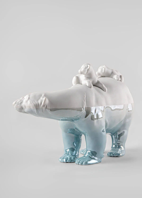 Mummy bear and babies Underwater Sculpture