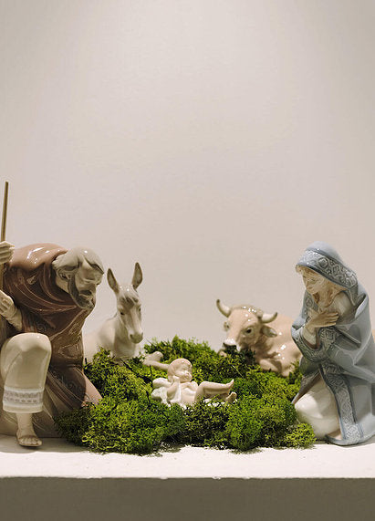 Silent Night Nativity Set