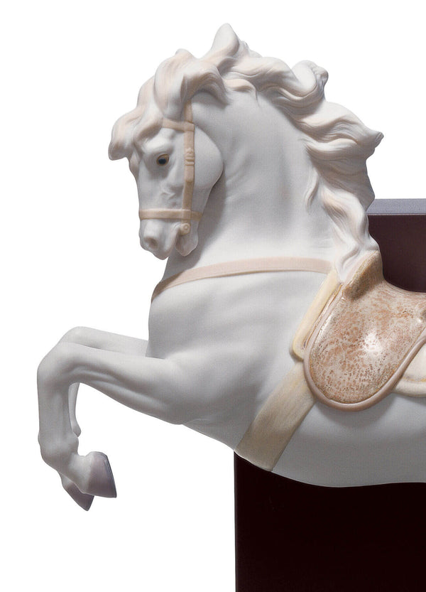 Horse on Pirouette