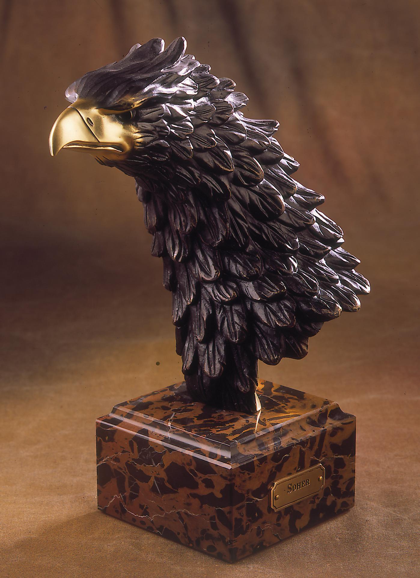 Eagle Head – MaxxLuxury