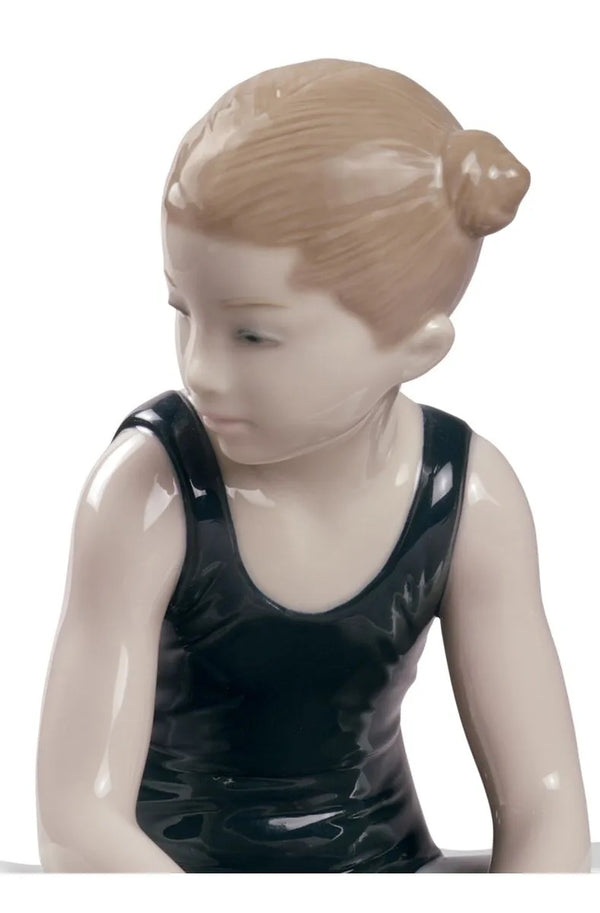 Thinking of My Debut Ballet Girl