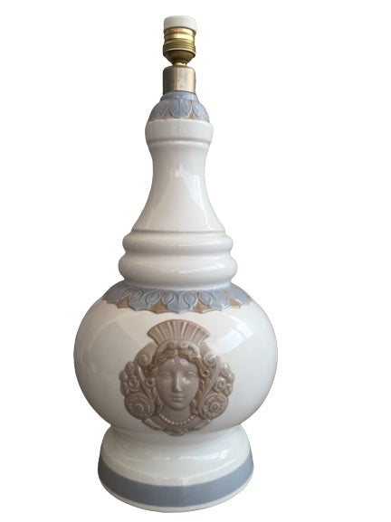 Olympia Lamp