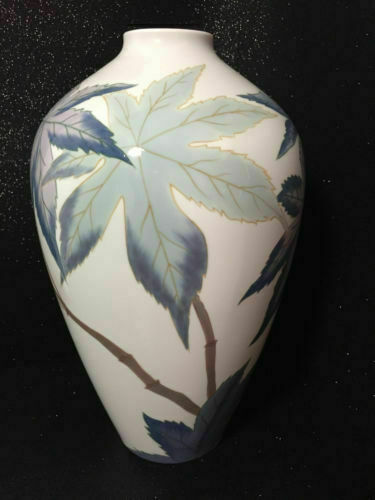 Ricinus Palm Vase