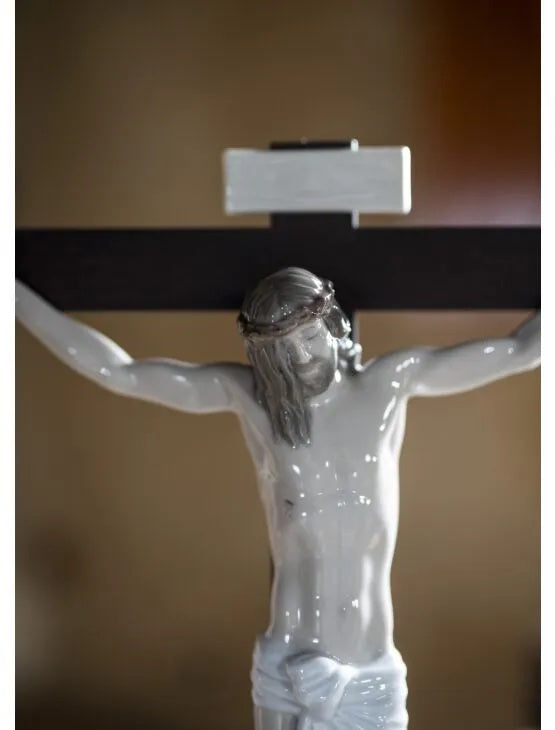 Our Savior Crucifix Tabletop